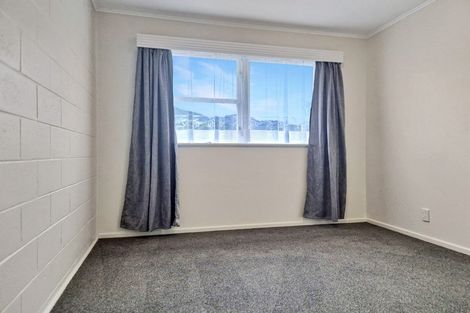 Photo of property in Shakespeare Flats, 8/48 Merton Street, Trentham, Upper Hutt, 5018