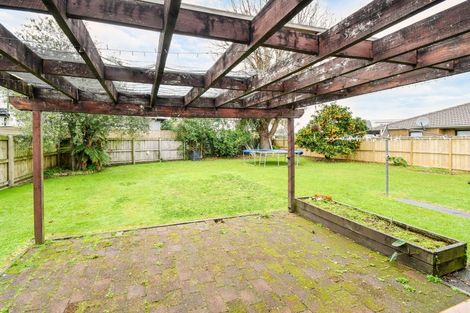 Photo of property in 8 Zenith Place, Conifer Grove, Takanini, 2112