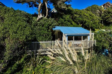 Photo of property in 43 Haunui Road, Pukerua Bay, 5026