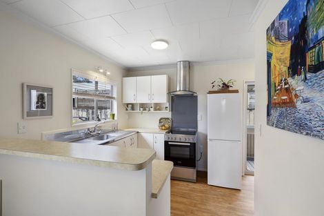 Photo of property in 7a Bedford Street, Fitzroy, New Plymouth, 4312