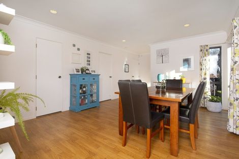 Photo of property in 1/25 Nicholas Road, Somerville, Auckland, 2014