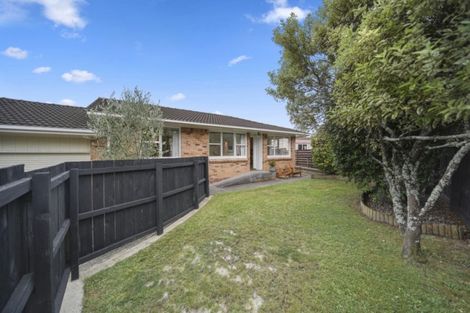 Photo of property in 2/3 Opal Avenue, Pakuranga, Auckland, 2010