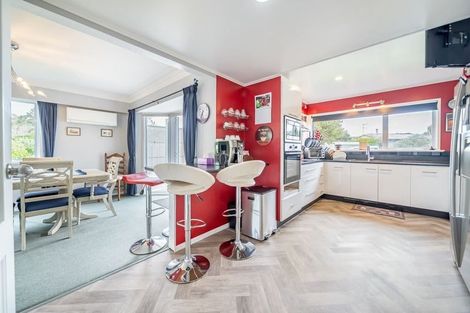 Photo of property in 4 Cabin Lane, Whitby, Porirua, 5024