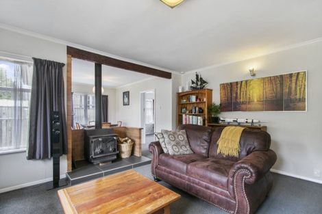 Photo of property in 4 Coast Road, Wainuiomata, Lower Hutt, 5014