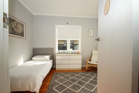 Photo of property in 1212 Caroline Road, Mayfair, Hastings, 4122