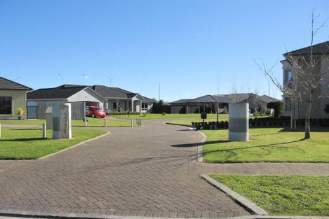 Photo of property in 34 Nielsen Gardens, Rototuna, Hamilton, 3210