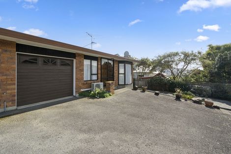 Photo of property in 2/369 Main Road, Tawa, Wellington, 5028