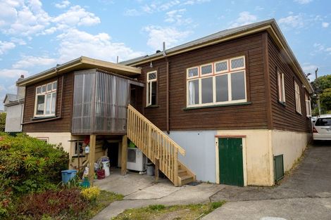 Photo of property in 5 Neidpath Road, Mornington, Dunedin, 9011