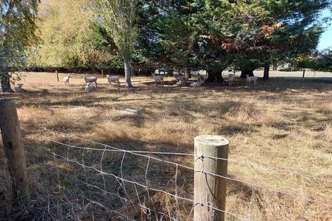 Photo of property in 72 Timaru Road, Waimate, 7924