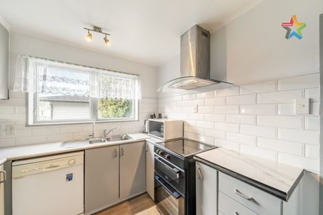 Photo of property in 8 Ilam Grove, Kelson, Lower Hutt, 5010