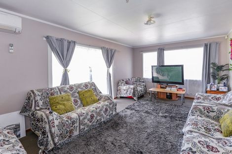 Photo of property in 612 Kiwi Street, Camberley, Hastings, 4120