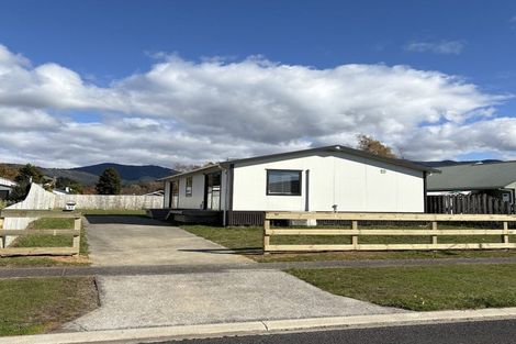 Photo of property in 37 Te Iwiheke Place, Turangi, 3334