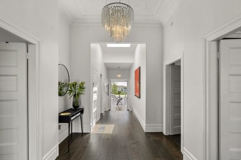 Photo of property in 23 Cheltenham Road, Devonport, Auckland, 0624