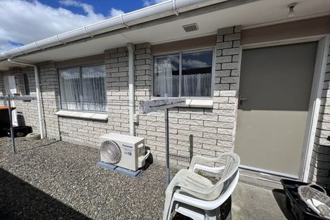 Photo of property in 2/299 Ruahine Street, Terrace End, Palmerston North, 4410