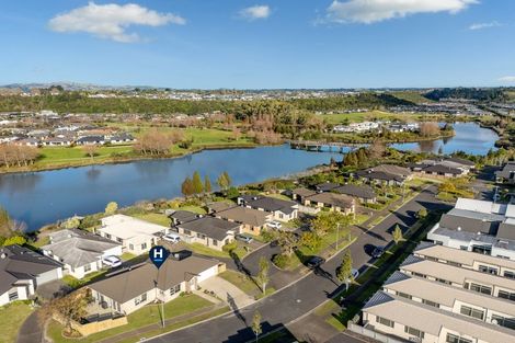 Photo of property in 17 Scoria Close, Pyes Pa, Tauranga, 3112