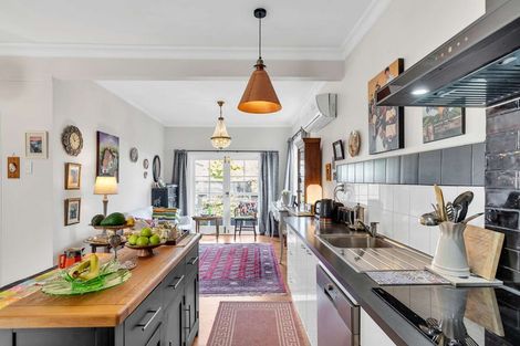 Photo of property in 99 Heretaunga Street, Palmerston North, 4414