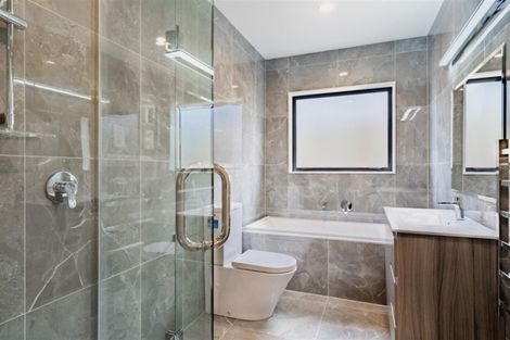 Photo of property in 122 Parkview Drive, Gulf Harbour, Whangaparaoa, 0930