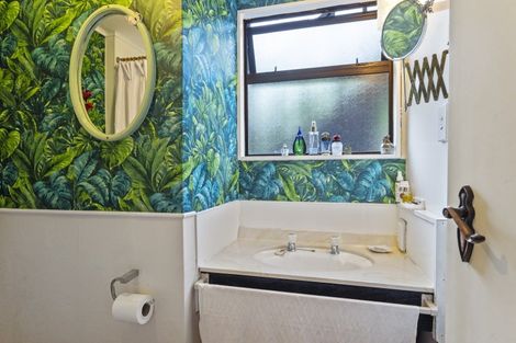 Photo of property in 116 Lake Terrace, Taupo, 3330