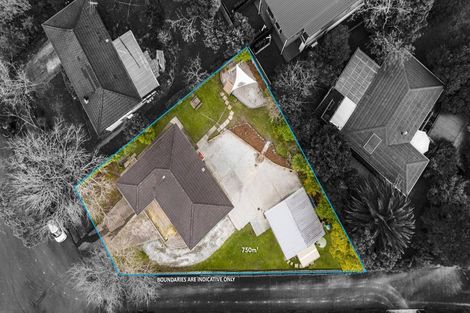 Photo of property in 10 Glucina Place, Glen Eden, Auckland, 0602