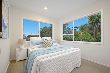 Photo of property in 281 Sturges Road, Henderson Valley, Auckland, 0612