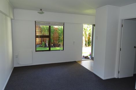 Photo of property in 3/59 Norwood Road, Bayswater, Auckland, 0622