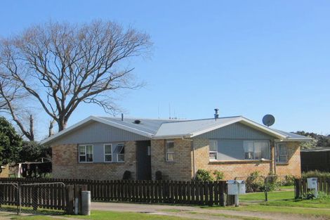Photo of property in 13 Spring Street, Foxton, 4814