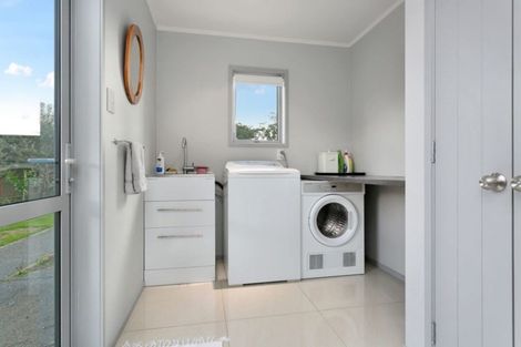 Photo of property in 17 Sheridan Crescent, Leamington, Cambridge, 3432