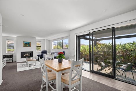 Photo of property in 12 Waenga Drive, Cromwell, 9310