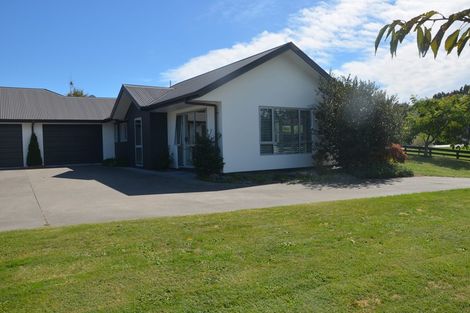 Photo of property in 7 Loch Views Road, Acacia Bay, Taupo, 3385