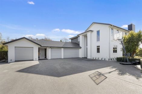 Photo of property in 97e Englefield Road, Northwood, Christchurch, 8051
