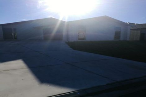 Photo of property in 33 Te Wharo Drive, Papamoa, 3118