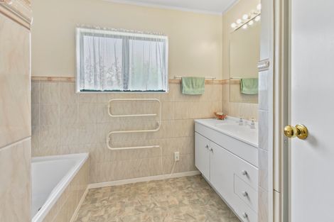 Photo of property in 26a Cosgrave Road, Papakura, 2110