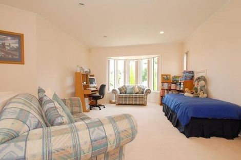 Photo of property in 3 Elsfield Place, Torbay, Auckland, 0630