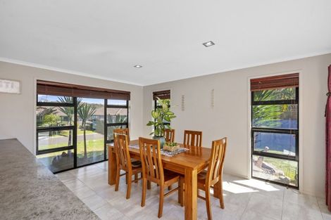 Photo of property in 6 Gina Way, Welcome Bay, Tauranga, 3112
