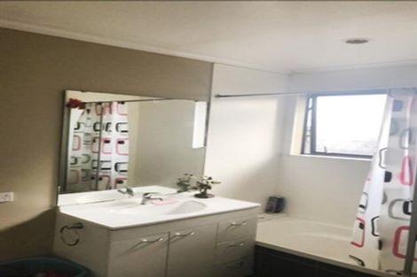 Photo of property in 33 Gray Avenue, Mangere East, Auckland, 2024