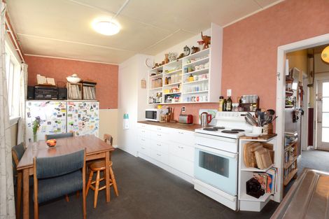 Photo of property in 15 Osmond Street, South Dunedin, Dunedin, 9012