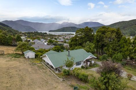 Photo of property in 9 Main Road, Havelock, 7100