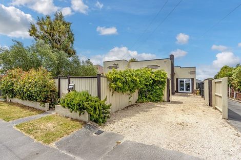 Photo of property in 1/89 Aorangi Road, Bryndwr, Christchurch, 8053