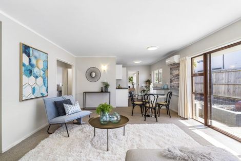 Photo of property in 1/19 Gulf Crest, Bucklands Beach, Auckland, 2012