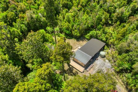 Photo of property in 215 Clifton Road, Kaiata, Greymouth, 7805