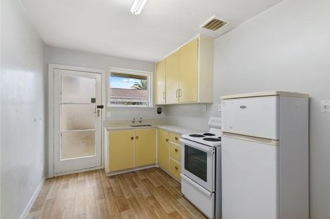 Photo of property in 2/355 Worcester Street, Linwood, Christchurch, 8011