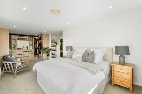 Photo of property in 11 City View Terrace, Birkenhead, Auckland, 0626