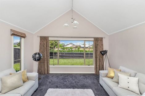 Photo of property in 6 Sovereign Place, Rototuna North, Hamilton, 3210