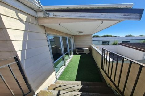 Photo of property in 2/7 Division Street, Riccarton, Christchurch, 8041