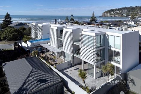 Photo of property in 2/22 Esplanade, Sumner, Christchurch, 8081