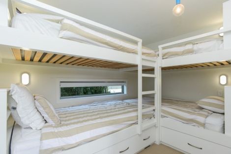 Photo of property in 59 Shoal Beach Road, Aramoana, Omakere, 4271