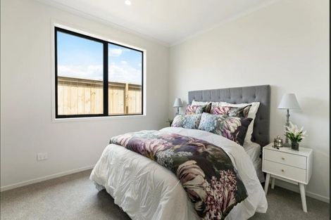 Photo of property in 57 Rorotu Avenue, Karaka, 2113