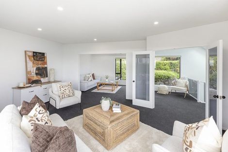 Photo of property in 2/11 Belleview Terrace, Mount Pleasant, Christchurch, 8081