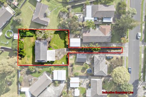 Photo of property in 15 Becker Drive, Weymouth, Auckland, 2103