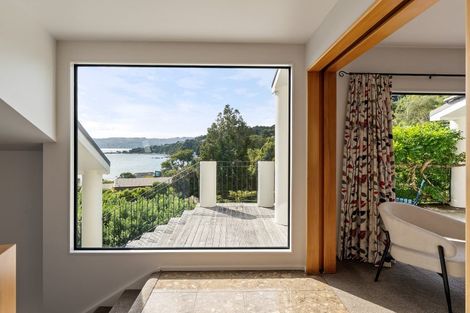 Photo of property in 52 Walter Road, Lowry Bay, Lower Hutt, 5013